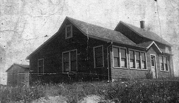The Gagnon family farmhouse in 1947