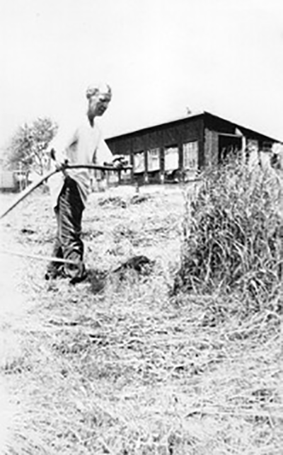 Anthony Knapik