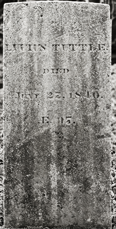 Lucius Tuttle's tombstone